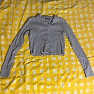 Brandy Melville cropped button up sweater top